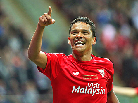 © APA/EPA/Leszek Szymanski Carlos Bacca (Sevilla) jubelt