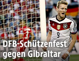 Deutschlands Andre Schürrle jubelt über ein Tor gegen Gibraltar