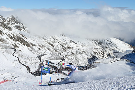 © GEPA/Christian Walgram Skifahrerin auf der Piste in Sölden
