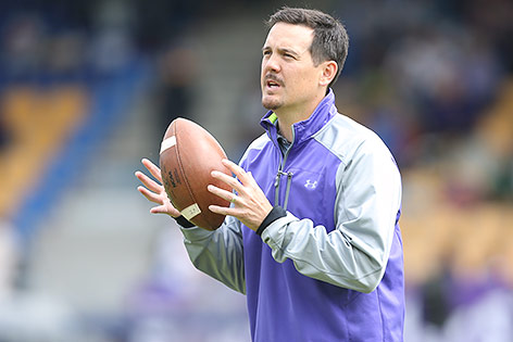 Trainer Chris Calaycay (Vikings)