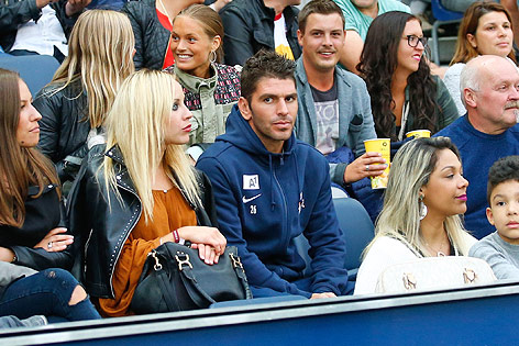 © GEPA/Felix Roittner Jonatan Soriano (Salzburg) auf der Zuschauertribüne