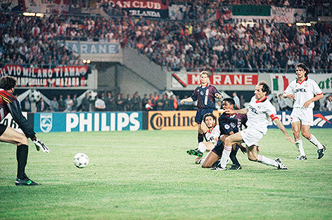 © AP/Luca Bruno Kluivert 1995