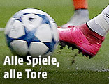 Beine und Ball