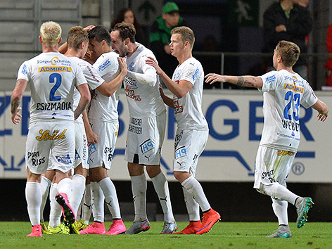 © GEPA/Amir Beganovic Jubel der FAC-Spieler