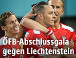 Jubel von Florian Klein, Marko Arnautovic und Marc Janko (alle AUT)