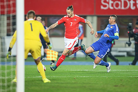 © GEPA/Mario Kneisl Marko Arnautovic (AUT) und Mario Frick (LIE)