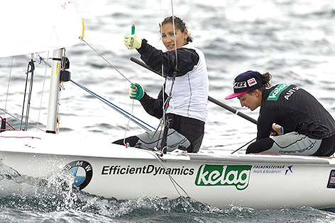 © APA/EPA/David Aguilar Jolanta Ogar und Lara Vadlau