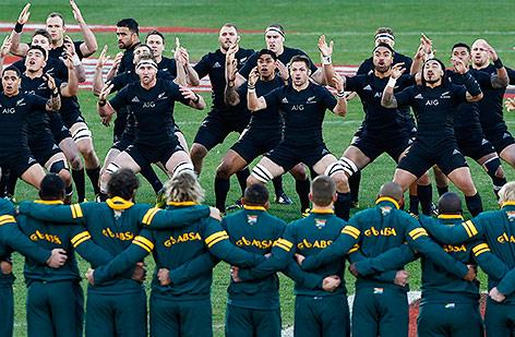 Spieler von Neuseeland zeigen den "Haka"