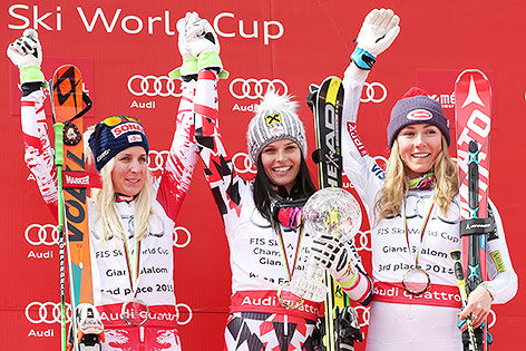 © GEPA/Harald Steiner Eva-Maria Brem (AUT), Anna Fenninger (AUT) und Mikaela Shiffrin (USA)