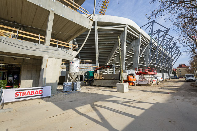 Gleichenfeier auf der Baustelle des Allianz Stadions