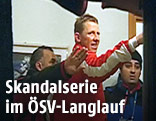 Archivbild aus dem Jahr 2006: Biathlet Wolfgang Perner bei der Doping-Razzia der italienischen Behörden im ÖSV-Quartier in San Sicario