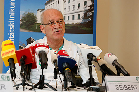 © GEPA/David Rodriguez Dr. Franz-Josef Seibert bei der Pressekonferenz