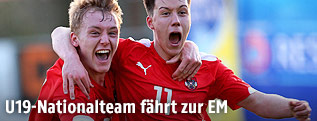Jubel der ÖFB-U19-Spieler Fabian Gmeiner und Dominik Prokop