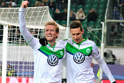 Jubel der Wolfsburg-Spieler Andre Schürrle und Julian Draxler