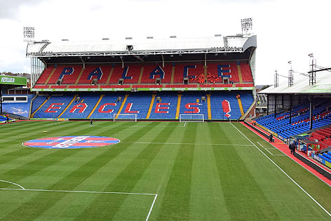 © Rockybiggs unter cc by-sa Das Selhurst-Park-Stadion von Crystal Palace