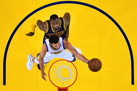 Stephen Curry (Golden State Warriors) gegen LeBron James (Cleveland Cavaliers)