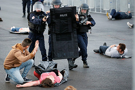 © Reuters/Robert Pratta Übung der französischen Polizei