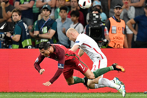 © APA/AP/Martin Meissner Cristiano Ronaldo und Michal Pazdan