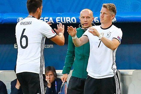 © Reuters/Michael Dalder Einwechselung von Bastian Schweinsteiger (Deutschland)
