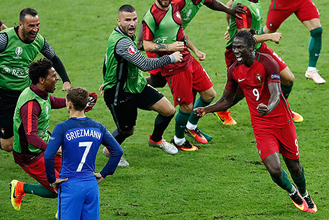 © APA/AP/Michael Sohn Portugal-Spieler jubeln