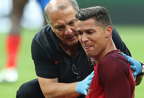© APA/AFP/Martin Bureau Ronaldo weint