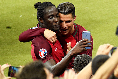 Eder (POR) gegen Umtiti (FRA)