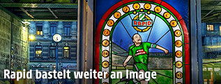 Rapid Werbung im Stile eines Kirchenfensters