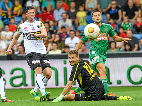 © GEPA/Oliver Lerch Boris Prokopic, Andreas Lukse (Altach) und Arnor Ingvi Traustason (Rapid)