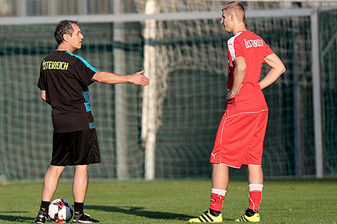 © GEPA/Christian Ort ÖFB-Teamchef Marcel Koller und Martin Hinteregger im Training