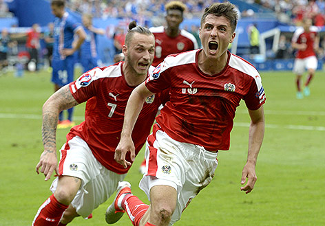 © APA/Robert Jäger Alessandro Schöpf jubelt nach seinem EM-Treffer
