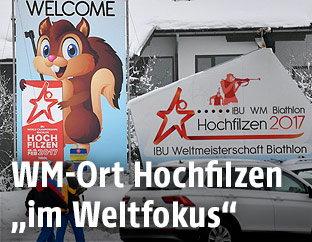 Biathlon-WM-Logo und Maskottchen in Hochfilzen