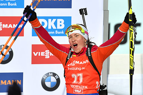 Jubel von Biathletin Darja Domratschewa