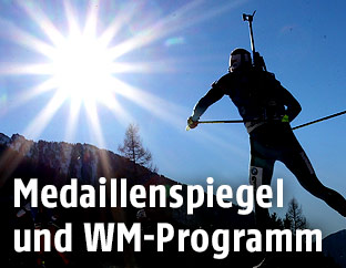 Silhouette eines Biathleten