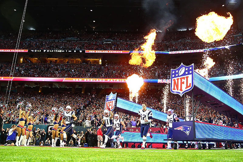 © Reuters/USA TODAY Sports /Mark J. Rebilas New England Patriots laufen aufs Feld