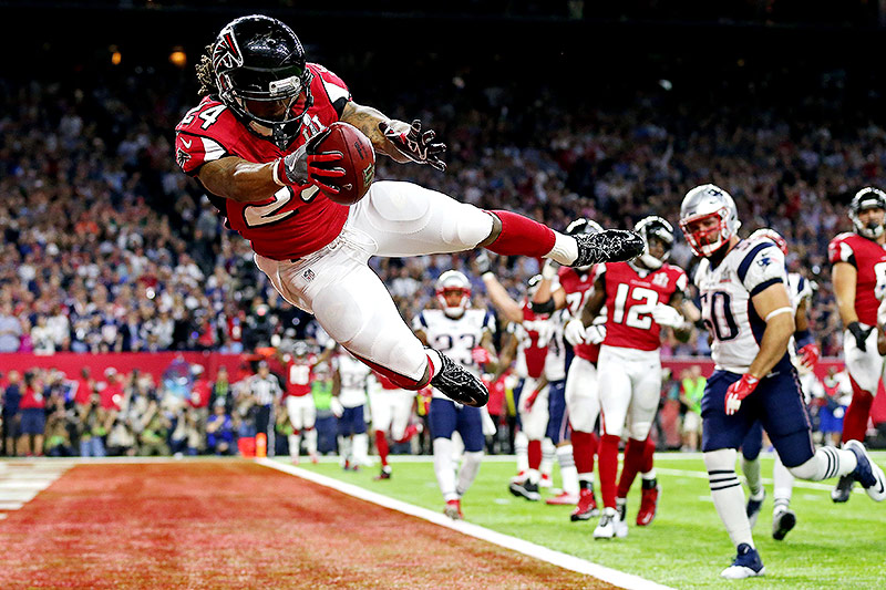 © Reuters/USA TODAY Sports/Matthew Emmons Touchdown von Devonta Freeman (Atlanta)