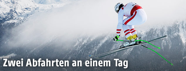 Abfahrer auf der Piste