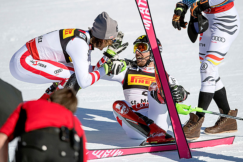© APA/AP/Keystone/Peter Schneider Jubel von Manuel Feller und Marcel Hirscher