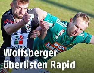 Philipp Prosenik (WAC) und Mario Sonnleitner (Rapid)