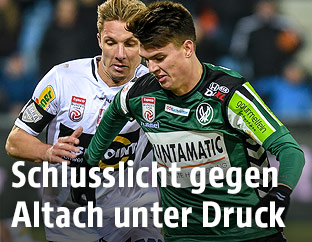 Philipp Netzer (Altach) und Mathias Honsack (Ried)