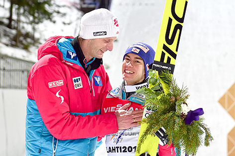 © GEPA/Florian Ertl Heinz Kuttin (ÖSV-Trainer) und Stefan Kraft