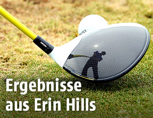 Golfschläger mit Ball