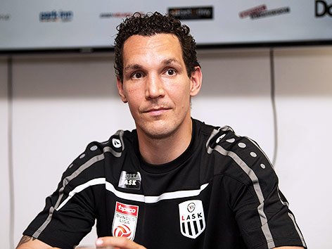 Emanuel Pogatetz