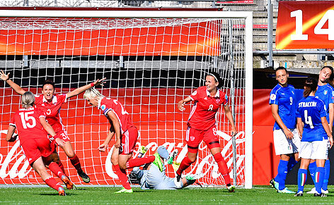 Jubel der russischen Teamspielerinnen im Spiel gegen Italien