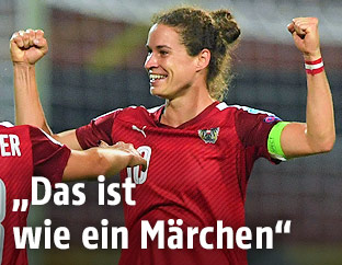 Jubel von &Ouml;FB-Spielerin Nina Burger