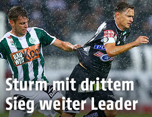 Philipp Erhardt (Mattersburg) und Stefan Hierl&auml;nder (Sturm)