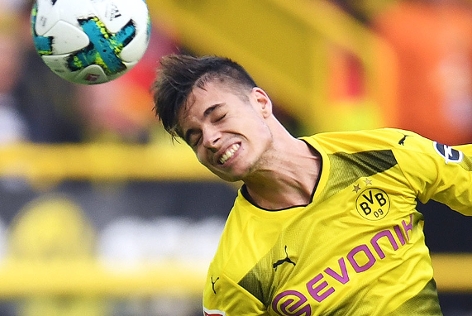 © APA/AFP/Patrik Stollarz Kopfball von Julian Weigl (BVB)