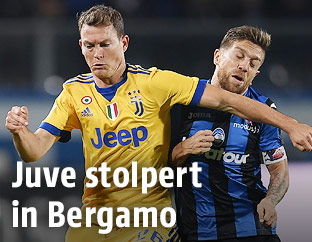 Stephan Lichtsteiner und Papu Gomez