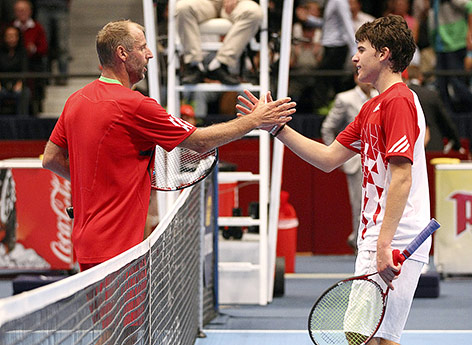 Thomas Muster und Dominic Thiem 2011 in der Wiener Stadthalle
