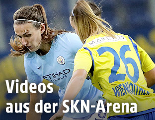Jill Scott (Manchester City), Laura Wienroither und Jasmin Eder (St.Poelten)