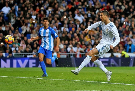 © Reuters/Javier Barbancho Elfer von Cristiano Ronaldo (Real)